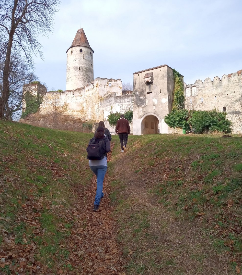 Ankunft bei der Burganlage.